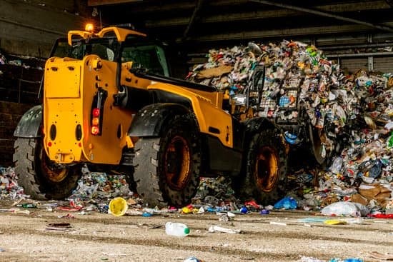 La producción del RPET: separación de materiales para su reciclaje
