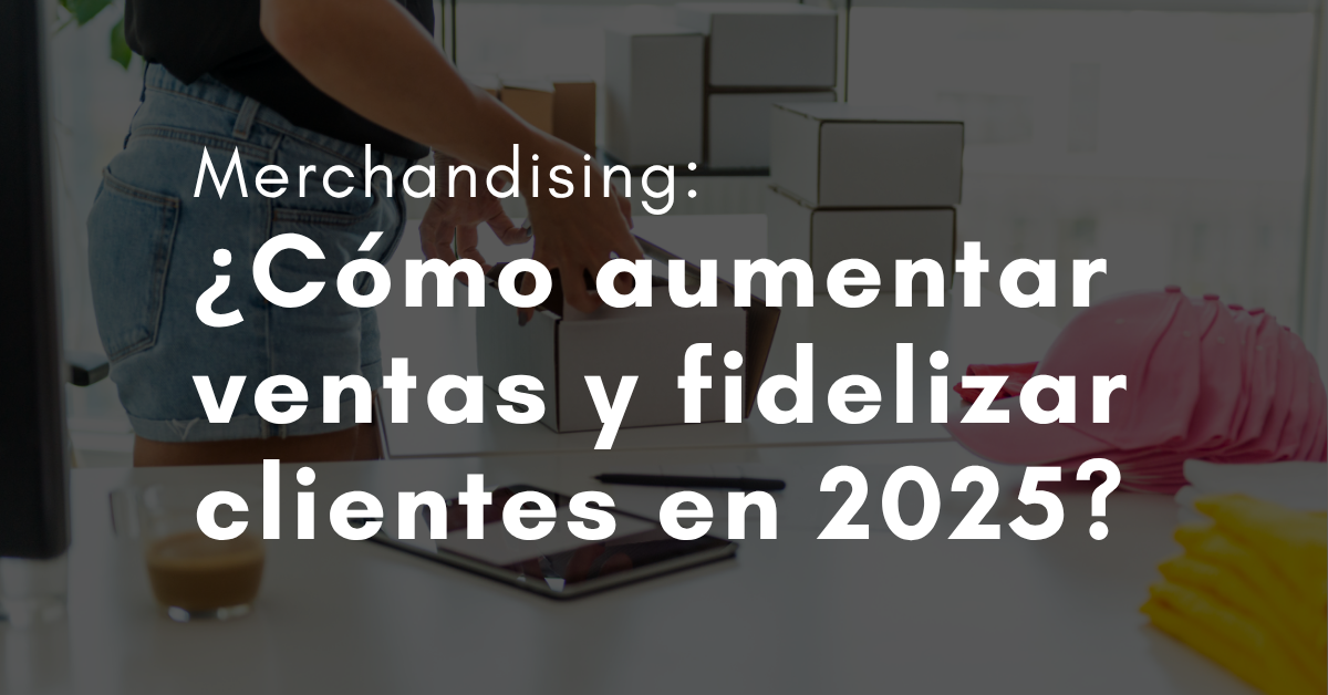 Banner post con ejemplo de merchandising de gorras y cajas